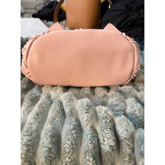 Betsey Johnson Pink Bow Quilted Shoulder Bag with Gold Chain Strap - Picture 7 of 9